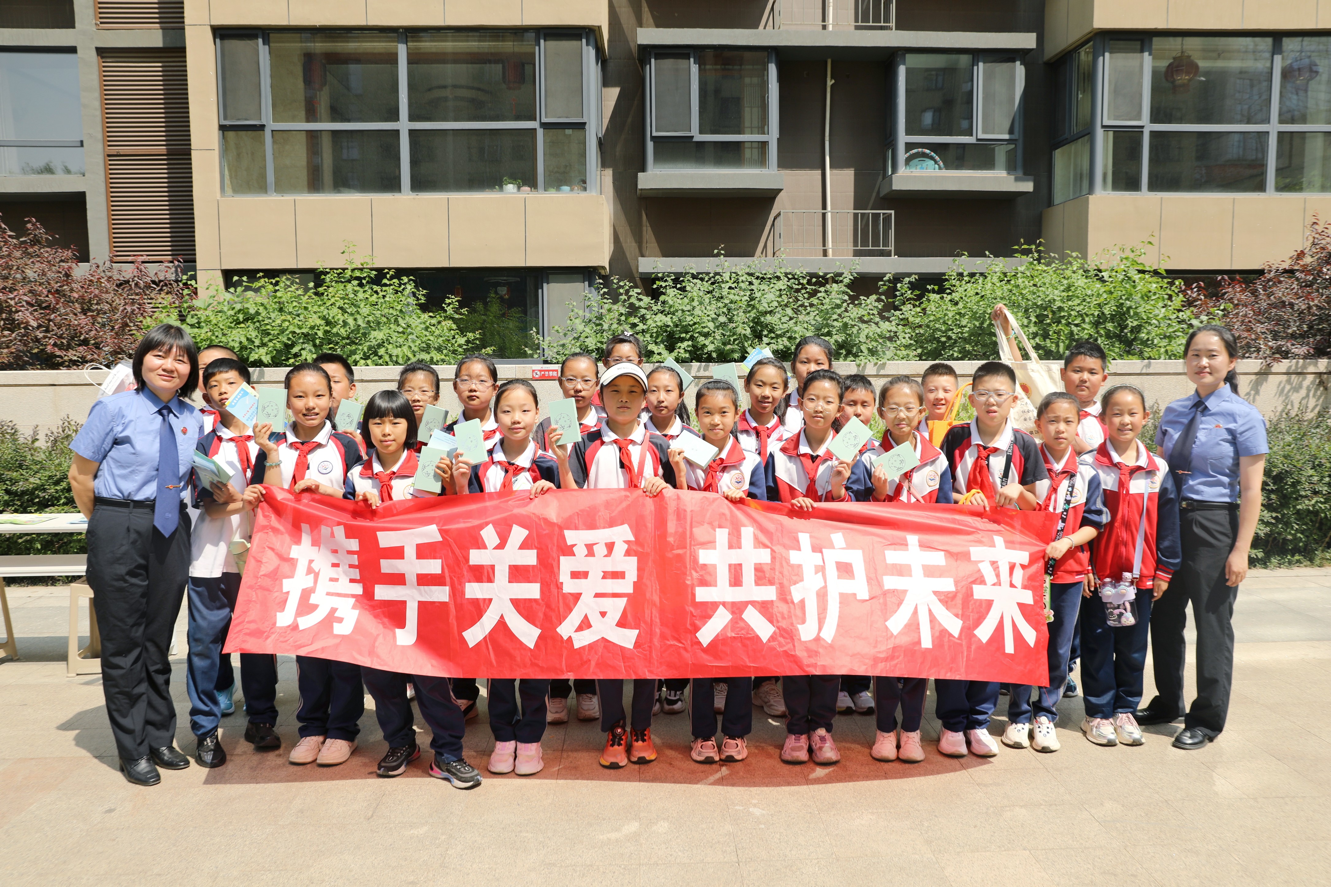 北疆蒙芽·卓兰未检·玉泉院 丨携手关爱 共护未来——玉泉区人民检察院举办未成年人检察开放日系列活动3.jpg